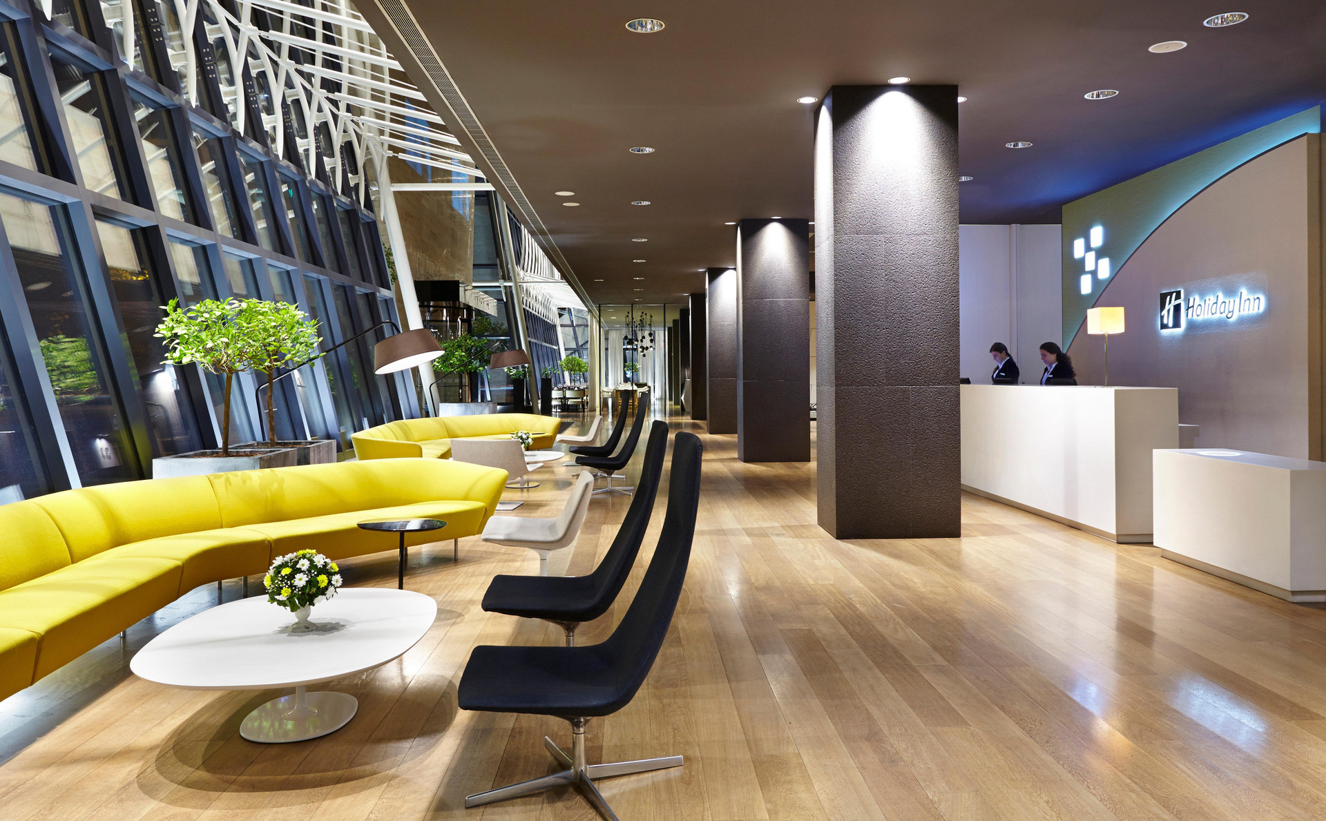 Vista Exterior Holiday Inn Tbilisi by IHG