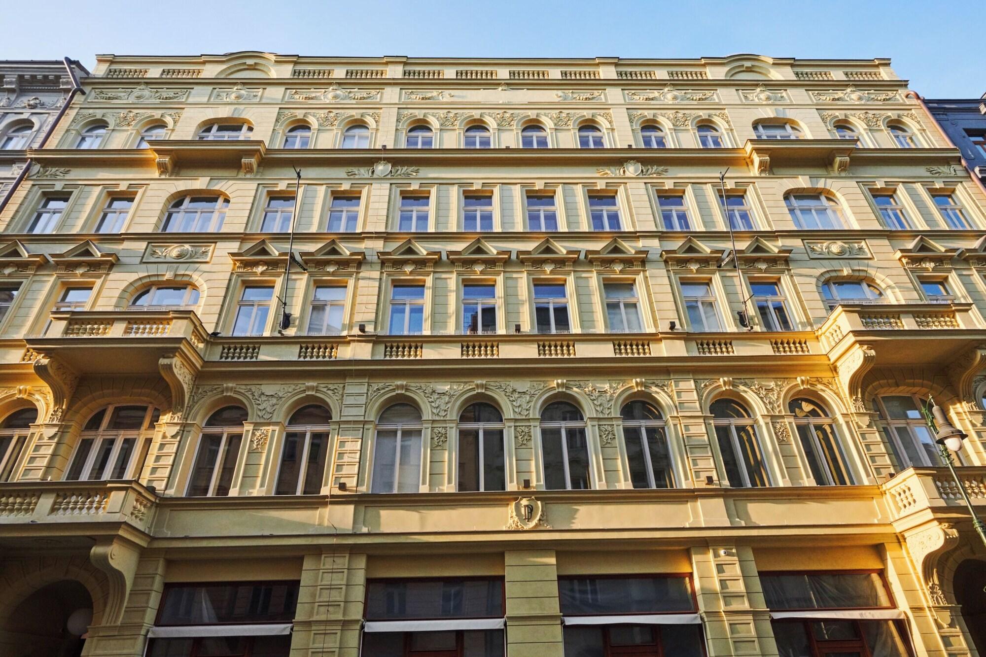 Varios Residence Dlouha - Old Town