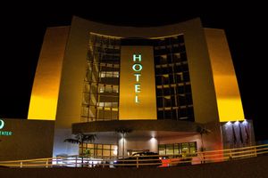 Hospedagens - Ipê Center Hotel