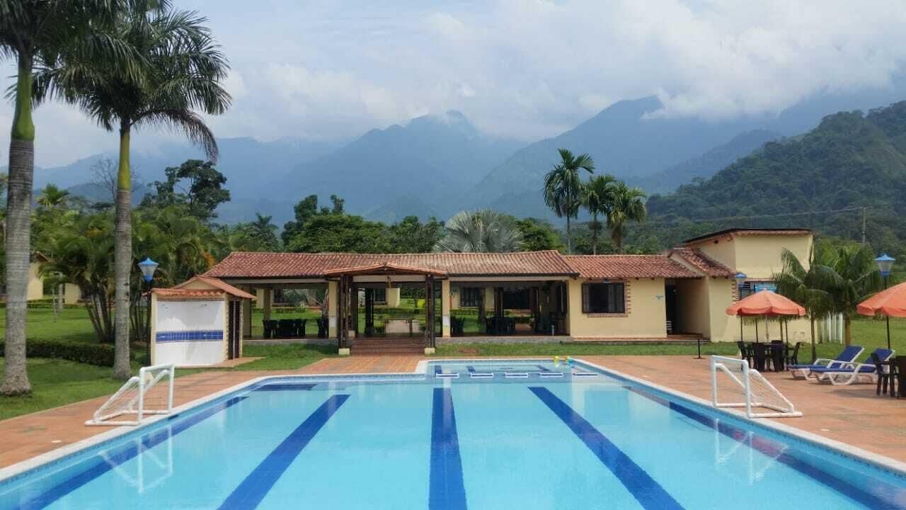 Vista Piscina Hotel Campestre Lomas de Piedra