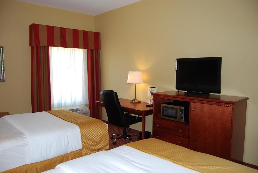 Vista Exterior La Quinta Inn & Suites By Wyndham Fairfield Tx