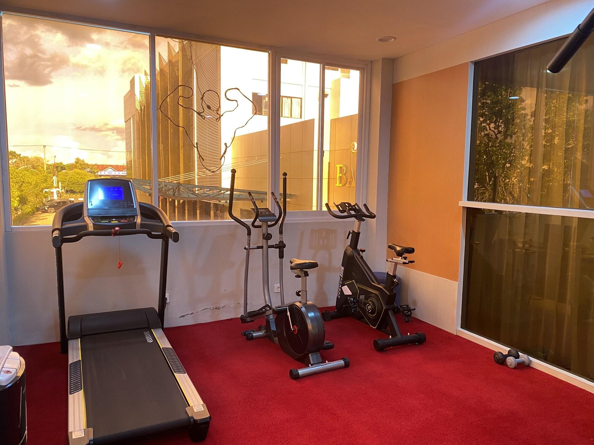 Gimnasio Best Western Batang Garing