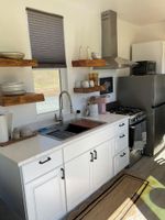 Alquiler Vacacional - Tuscan Villa Riverfront 1-bedroom, 1 Bath, Oakdale with WiFi and AC