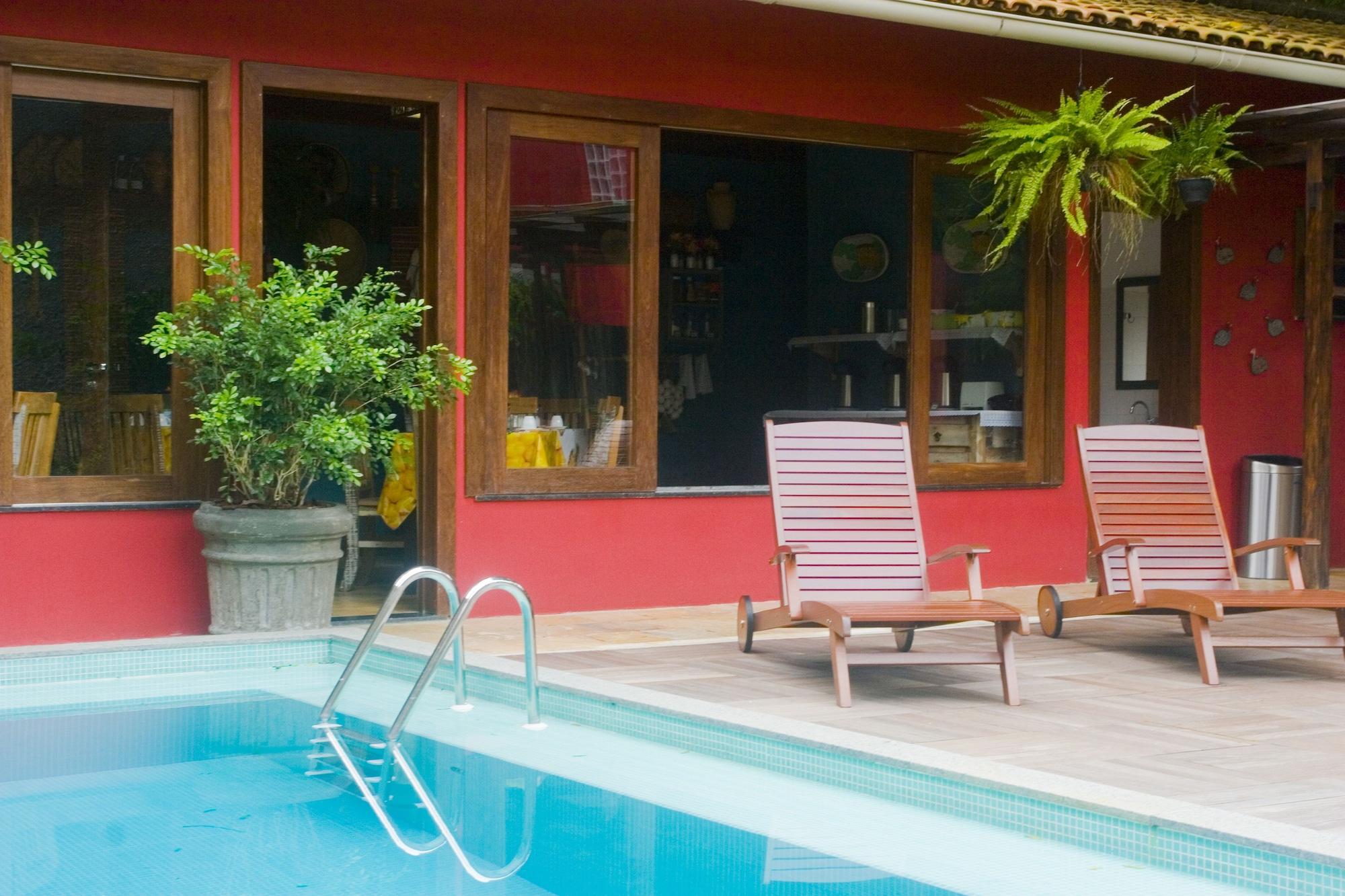 Vista Piscina Hotel Manacá