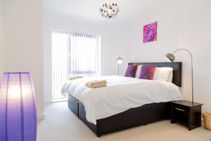 Alquiler Vacacional - Kingfisher Cambridge Central West Apartments