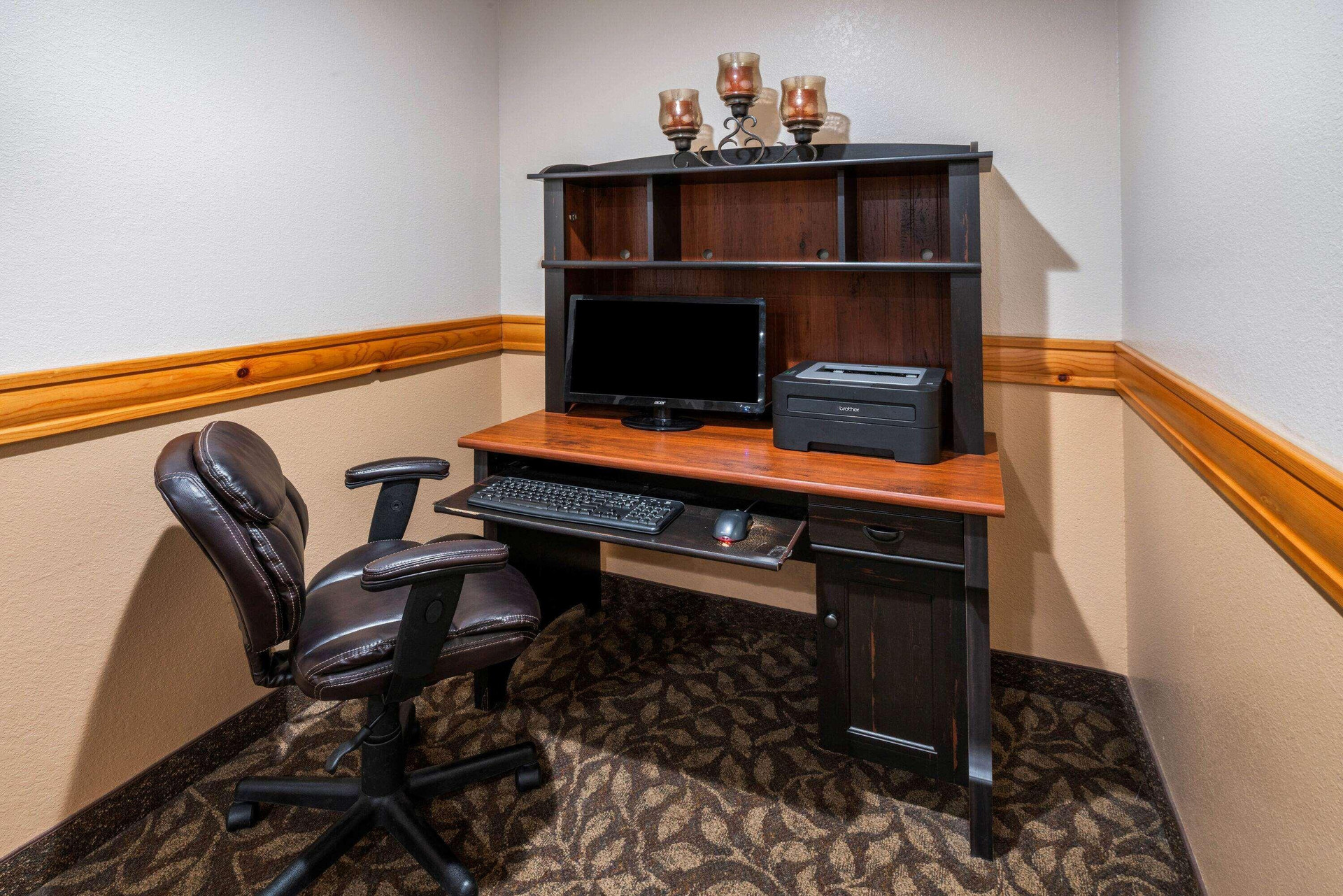 Centro de Negocios La Quinta Inn & Suites by Wyndham Belgrade - Bozem