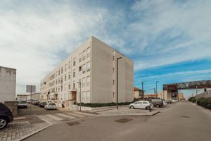Alquiler Vacacional - Espinho Modern 3 Bedroom Apartment by Vacationy