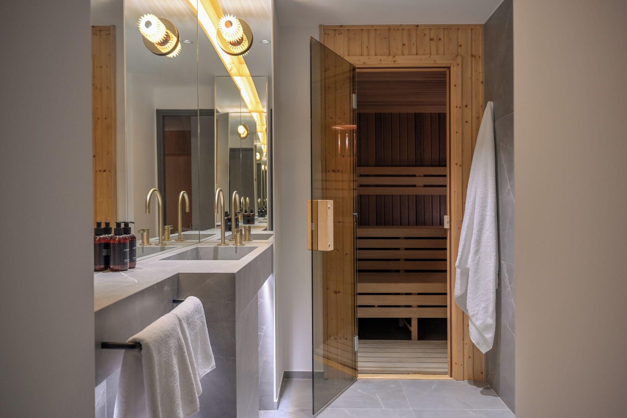 Spa Almanac X Alcron Prague