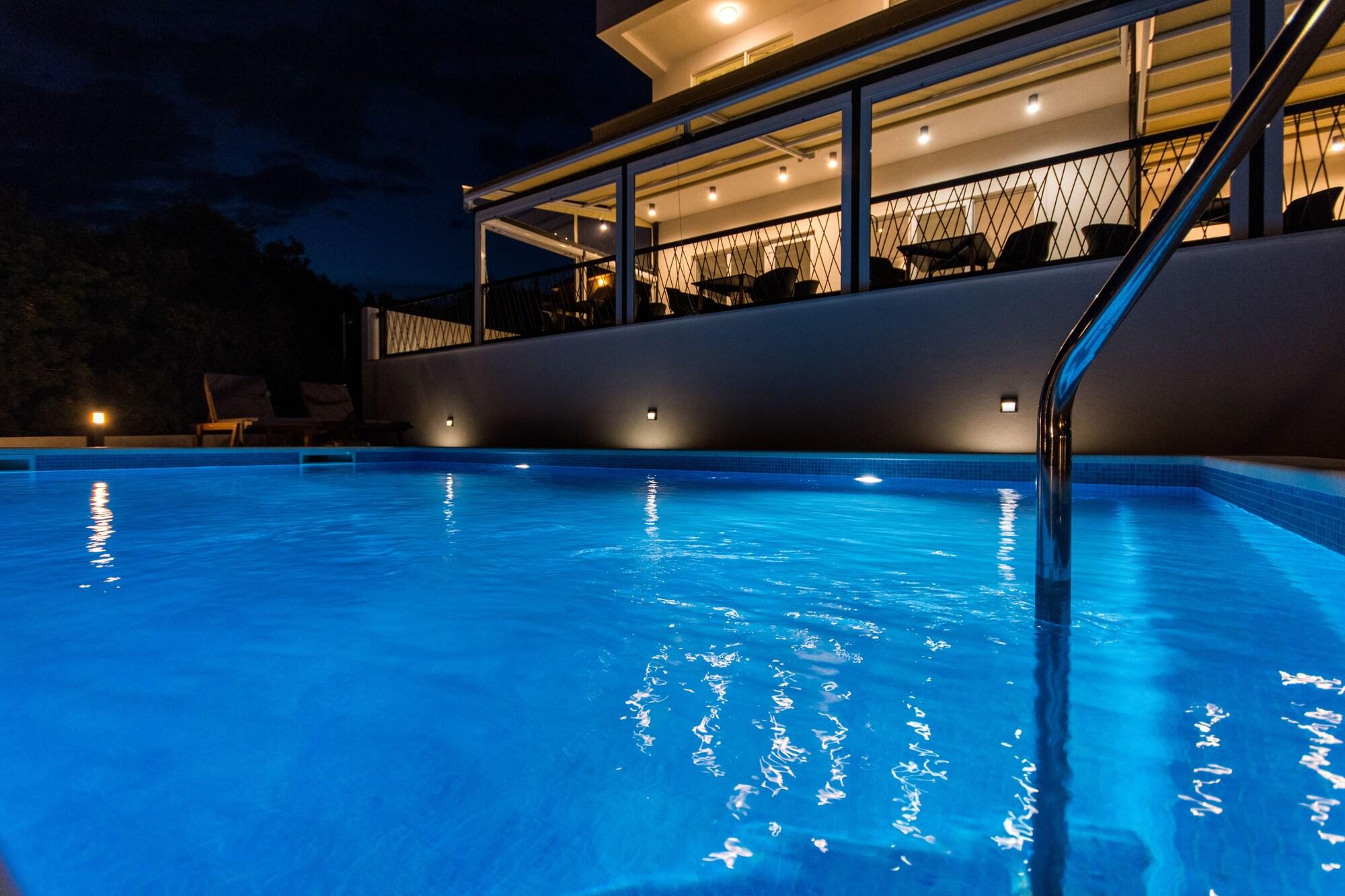 Vista da piscina Luxury Villa Magico - Rooms&Restaurant