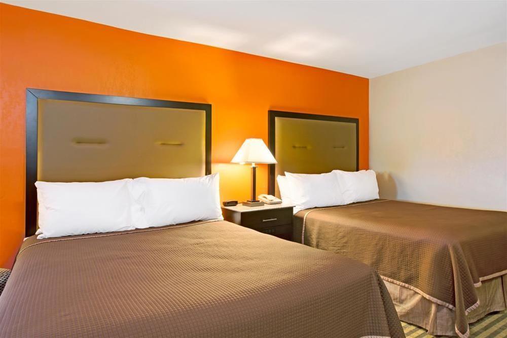 Vista Exterior Travelodge by Wyndham Bellmawr