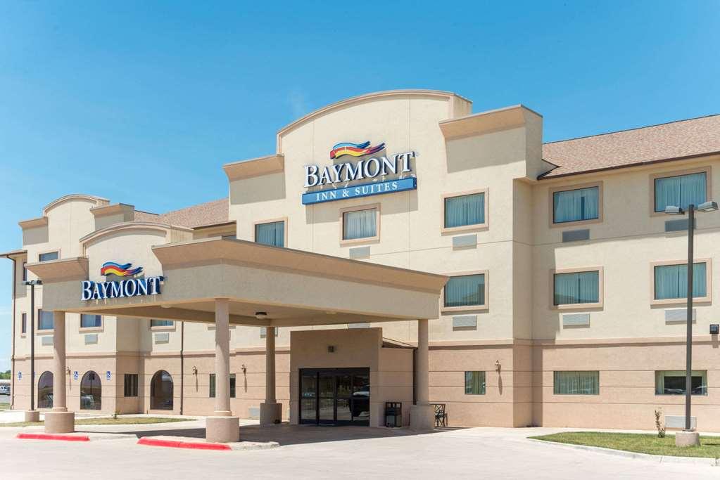 Vista Exterior Baymont By Wyndham Perryton