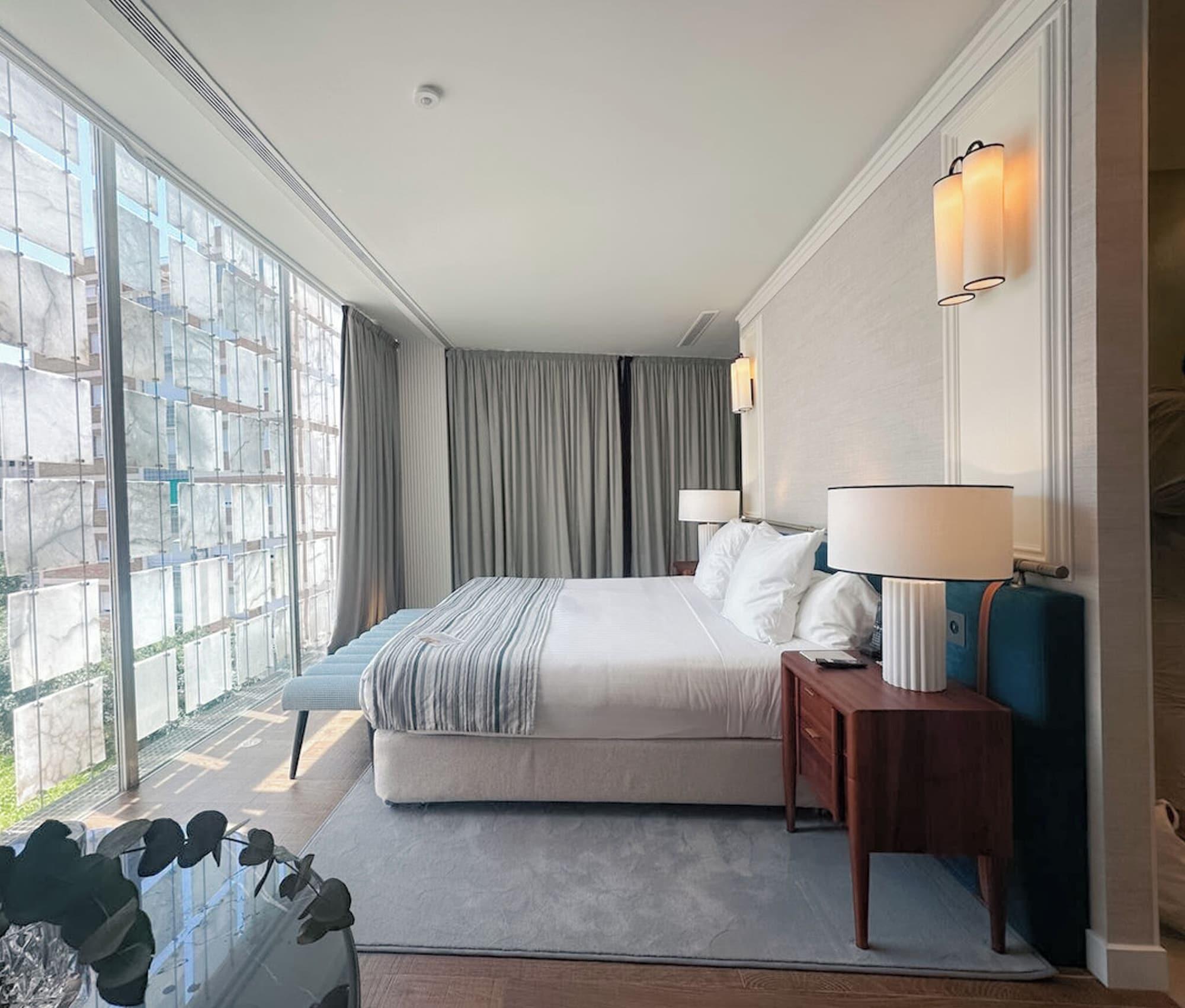 Habitación Hospes Palacio de los Patos, a Member of Design Hotels