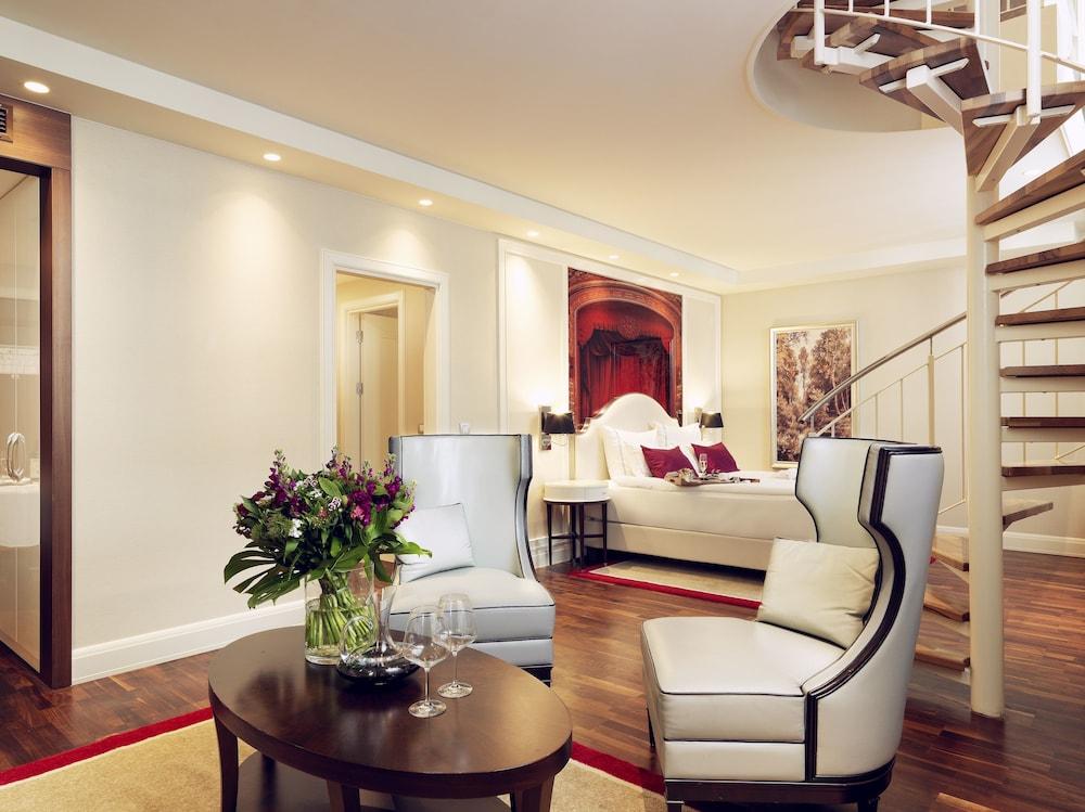 Hotel TITANIC Gendarmenmarkt Berlin