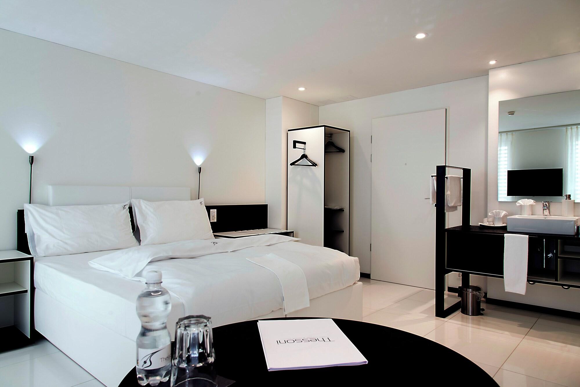 Varios Longstay Residence Thessoni home - Self check in serviced apartments & Hotel