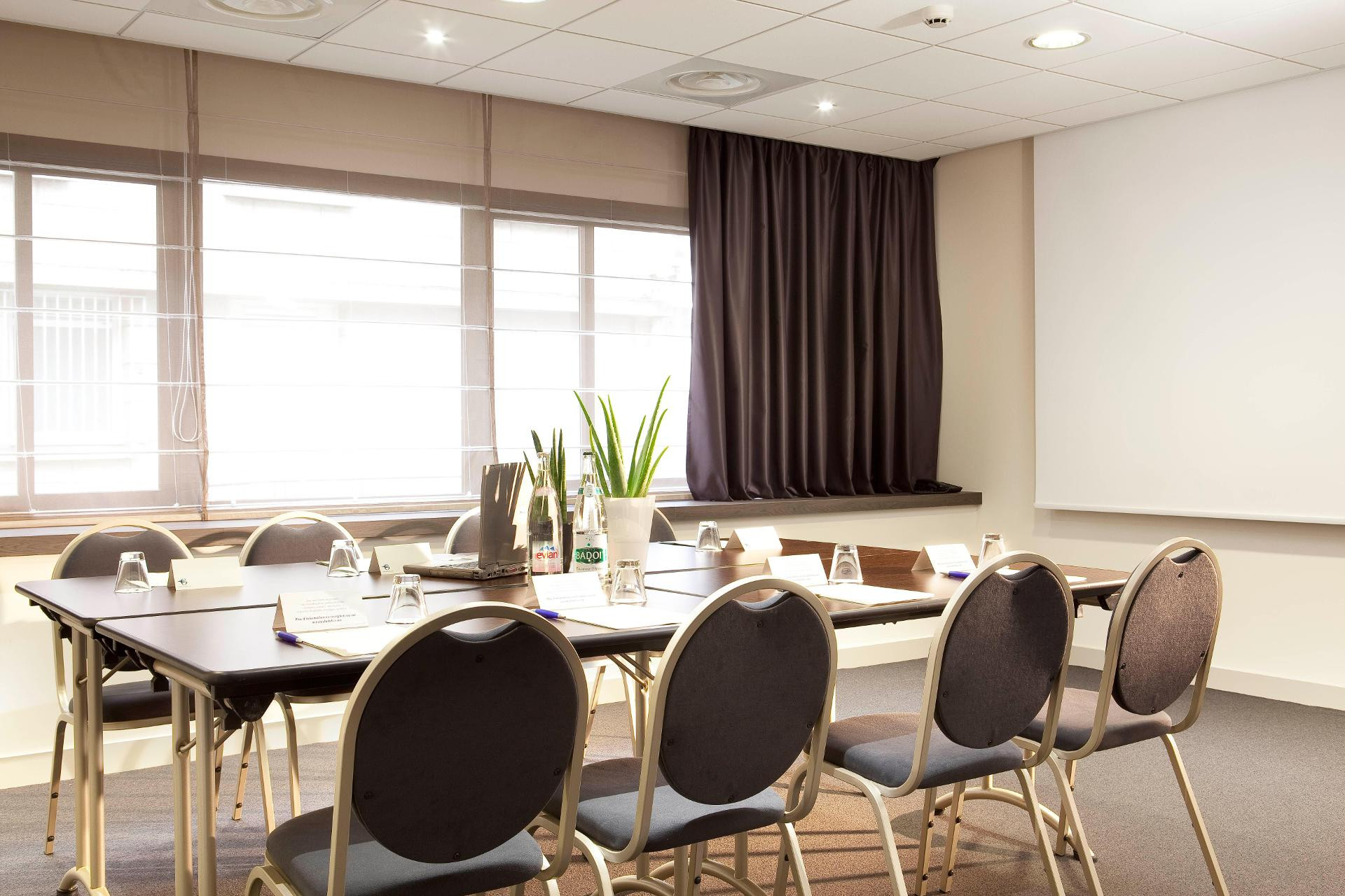 Sala de Reuniones Escale Oceania Quimper