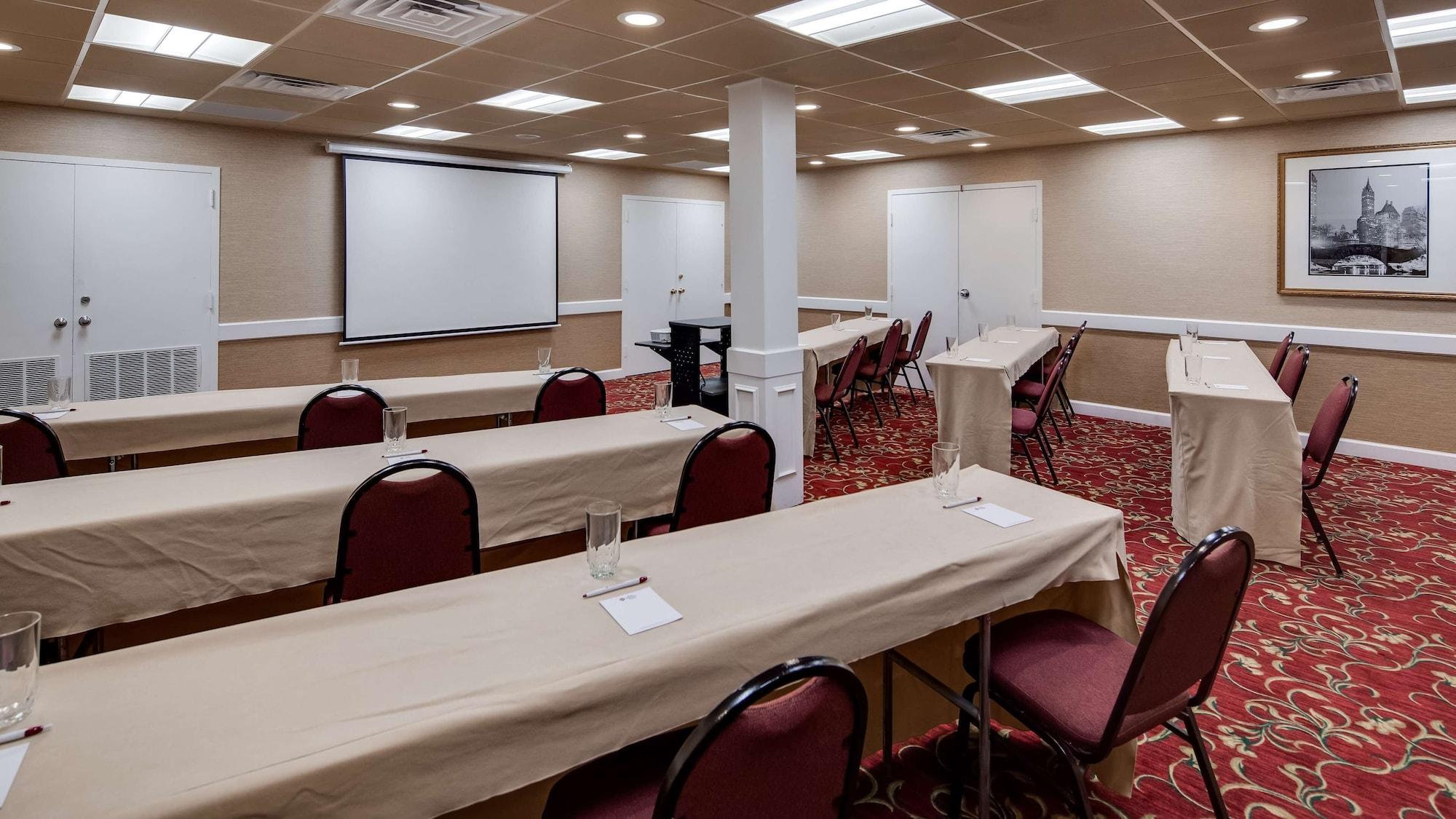 Sala de Reuniones Best Western PLUS Morristown Inn-Florham Park