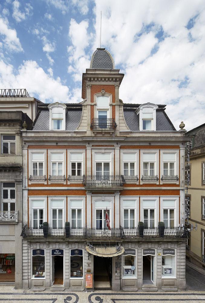 Vista da fachada Grande Hotel do Porto