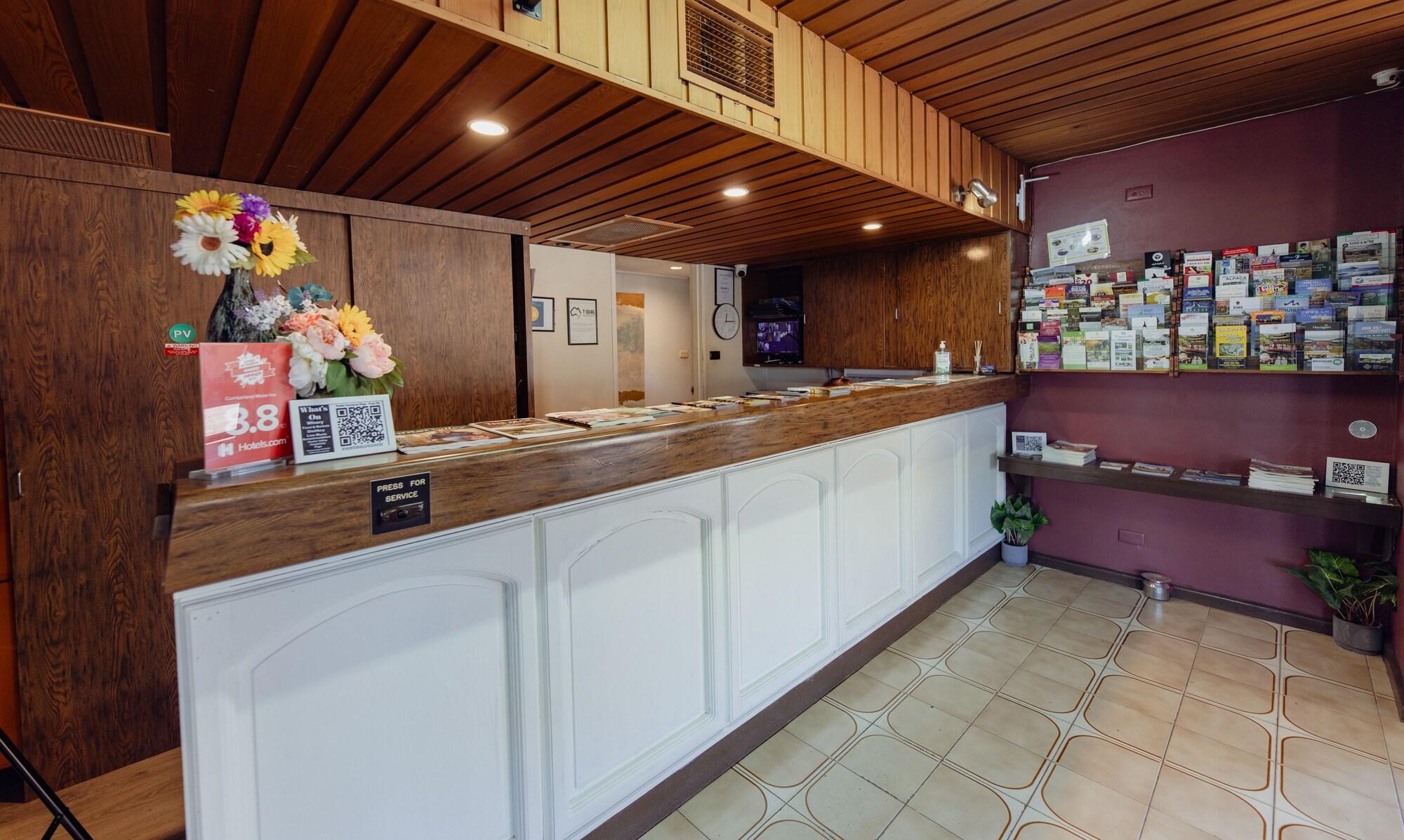 Vista Lobby Cumberland Motor Inn