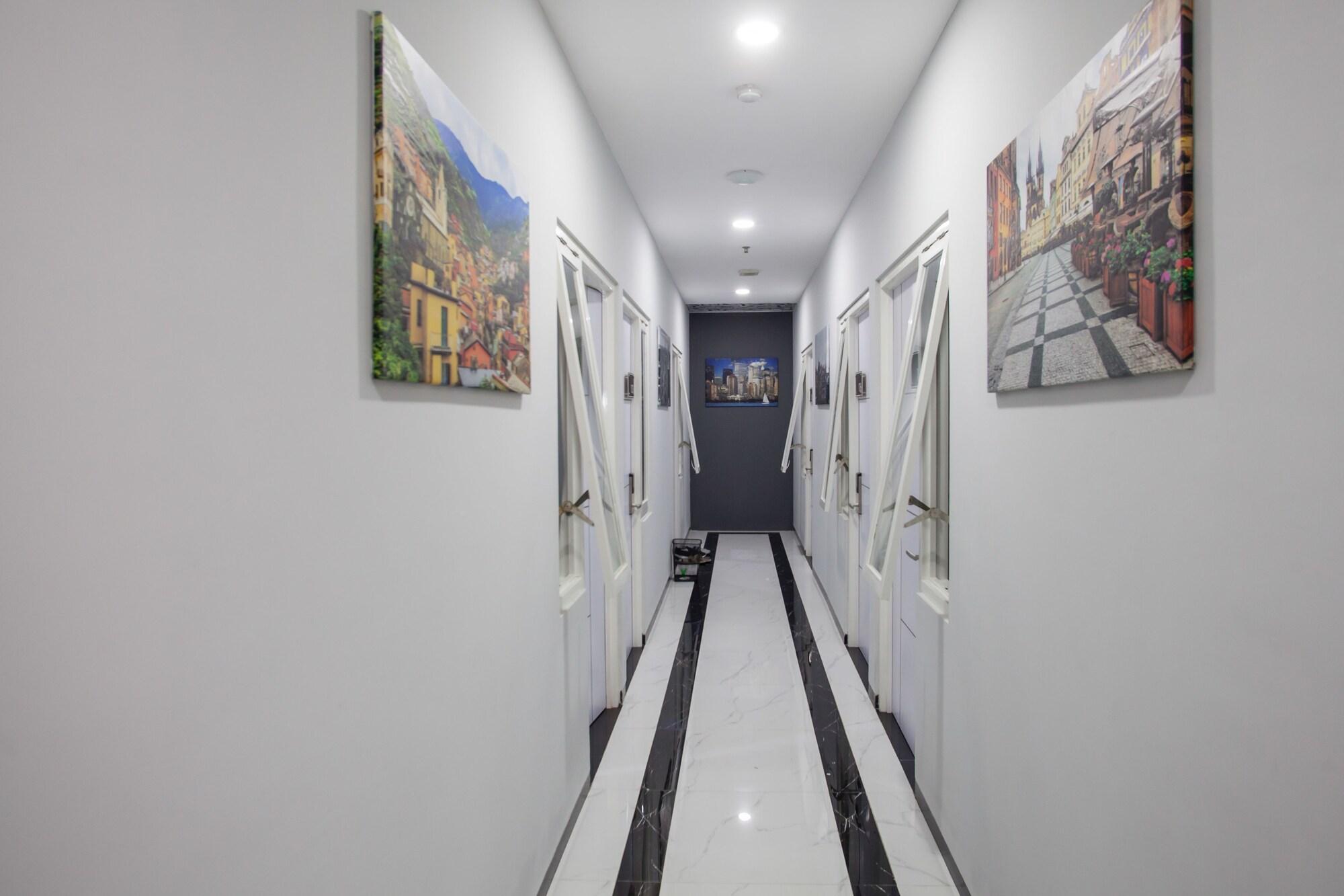 Comodidades del Alojamiento RedDoorz Plus near Politeknik Negeri Malang