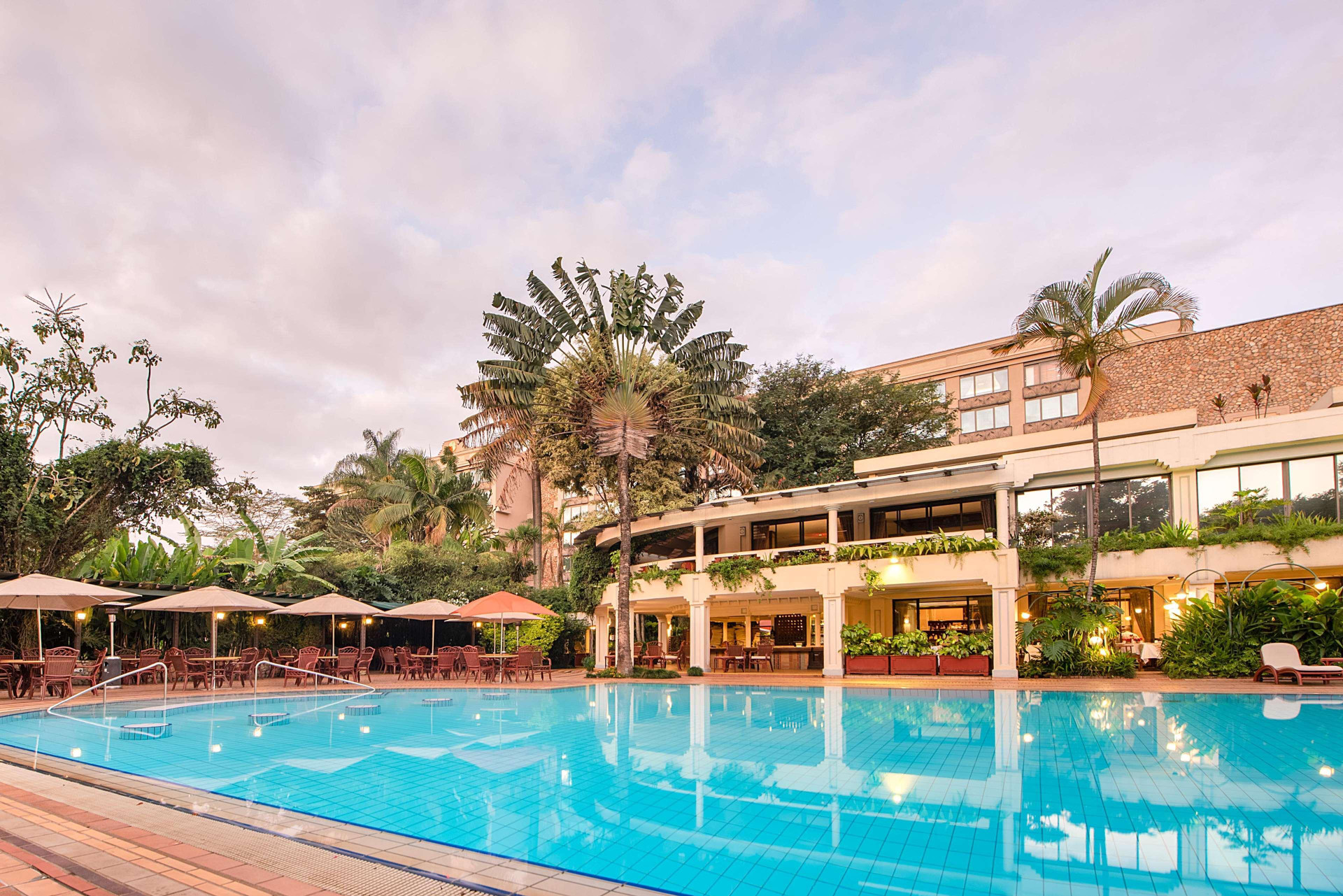 Vista Piscina Nairobi Serena Hotel