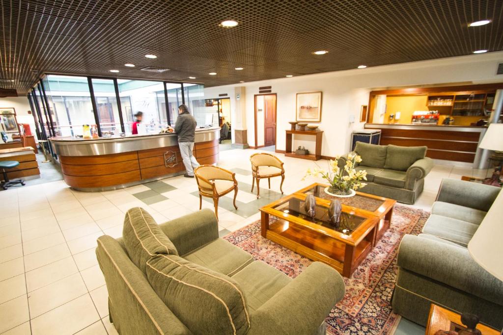 Vista Lobby TUR HOTEL SANTIAGO