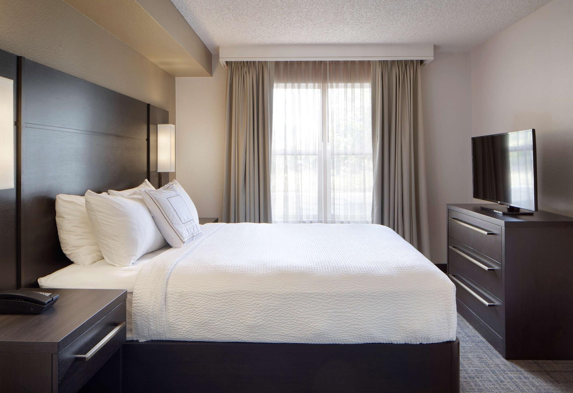 Habitación Sonesta ES Suites Fresno