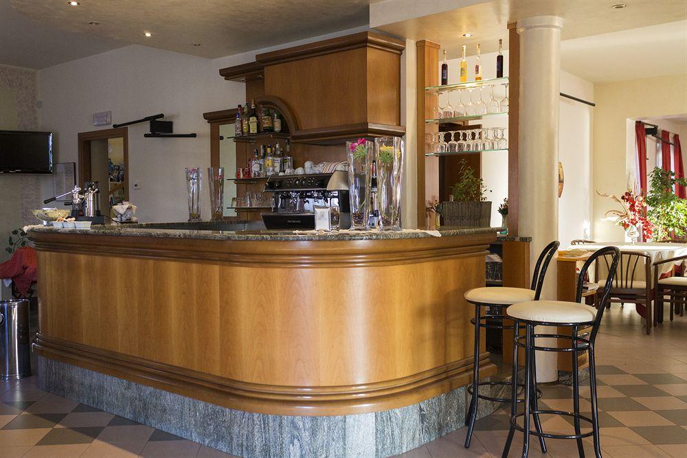 Bar/Salón Hotel Europa