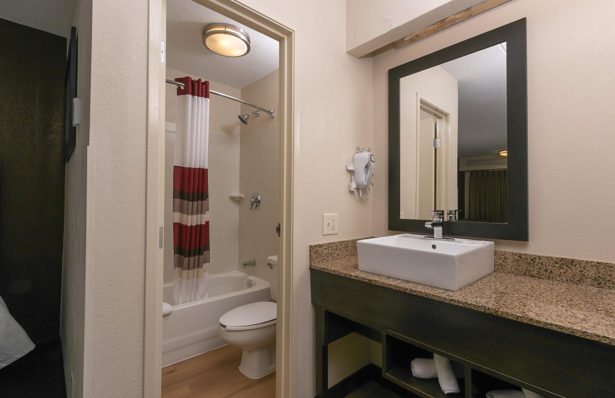 Equipamiento de Habitación Red Roof Inn PLUS+ Baltimore-Washington DC/ BWI South