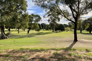 Alojamiento - Harden Country Club Motel