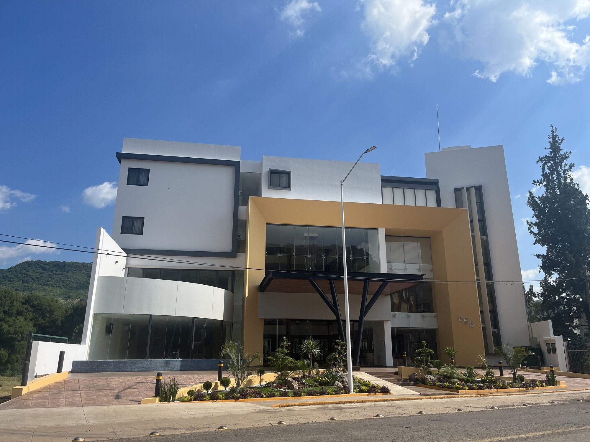 Varios Hotel Cinco Diamantes