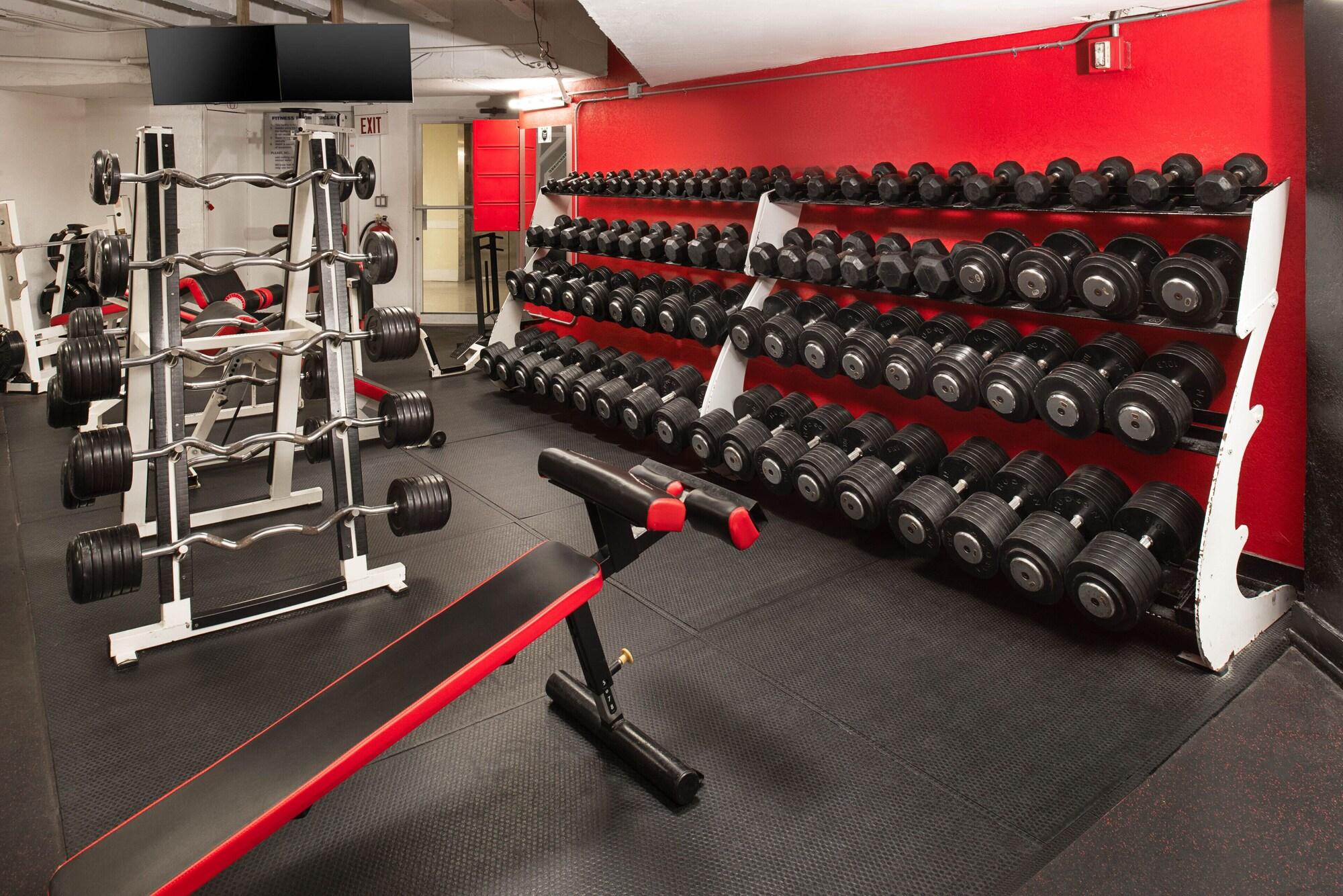 Gimnasio Sherry Frontenac Oceanfront Hotel