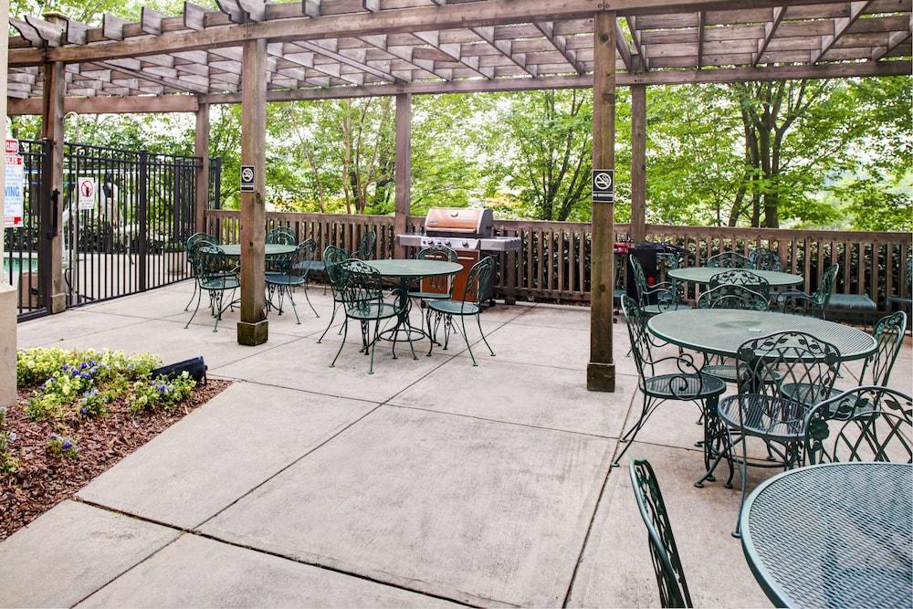 Varios TownePlace Suites by Marriott Atlanta Buckhead