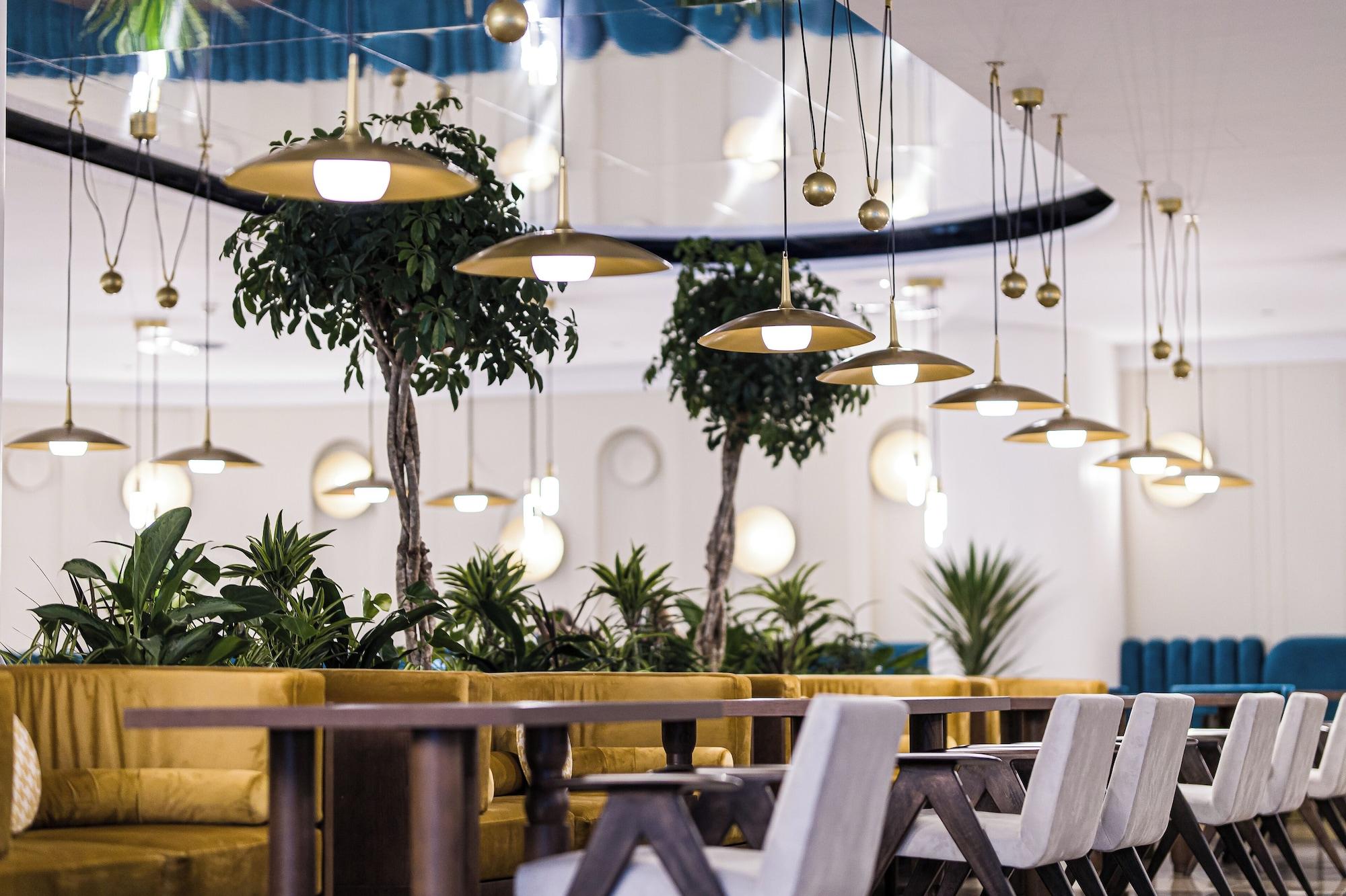 Restaurant Crowne Plaza Belgrade by IHG