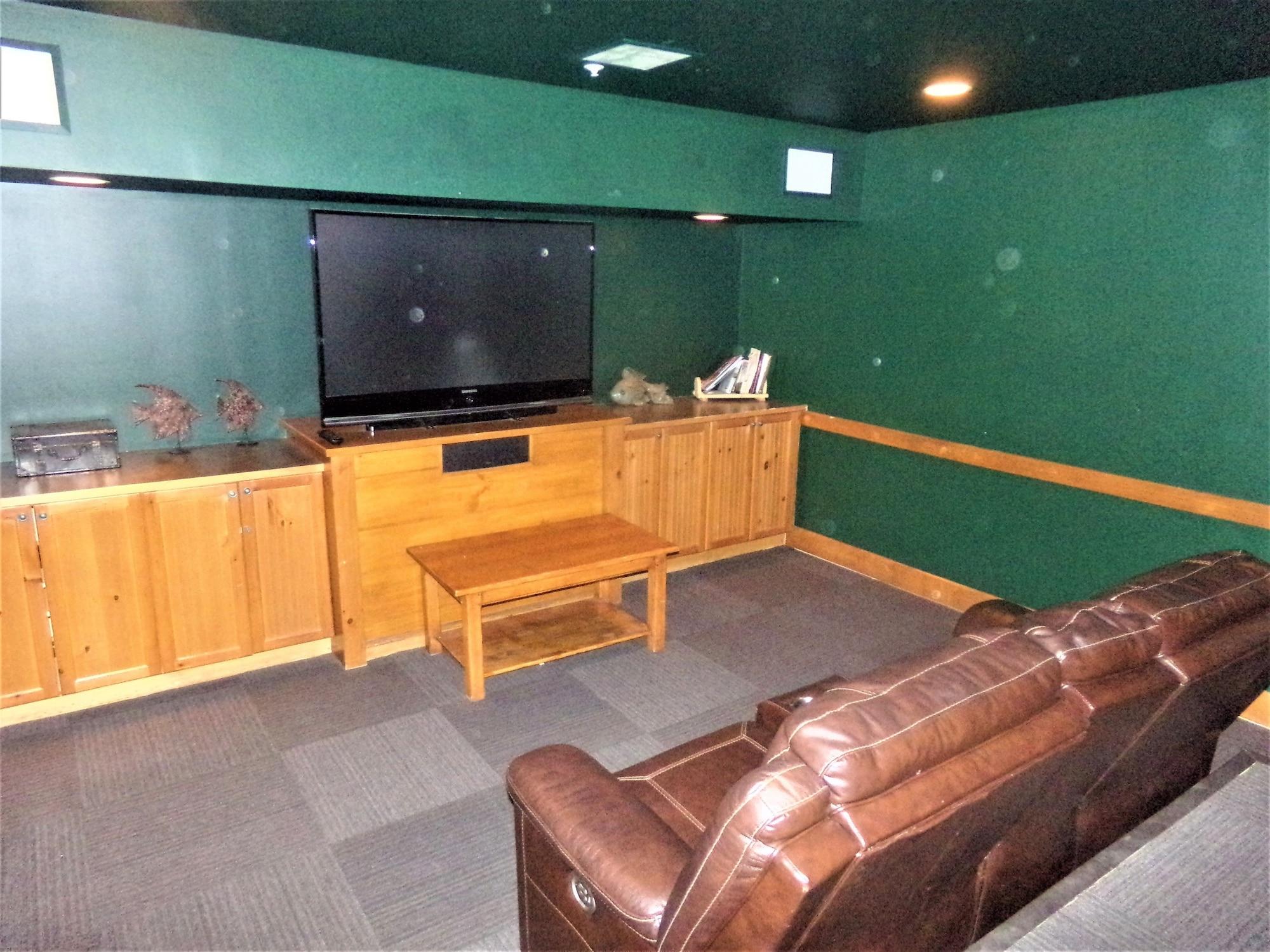 Vista Lobby Springs 2 Bed 3 Bath Murphy