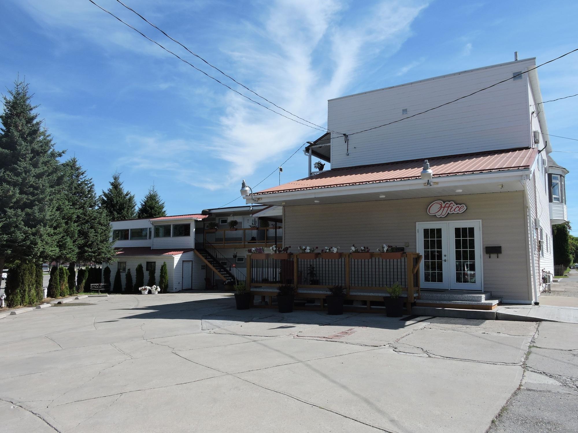 Varios Almo Court Motel