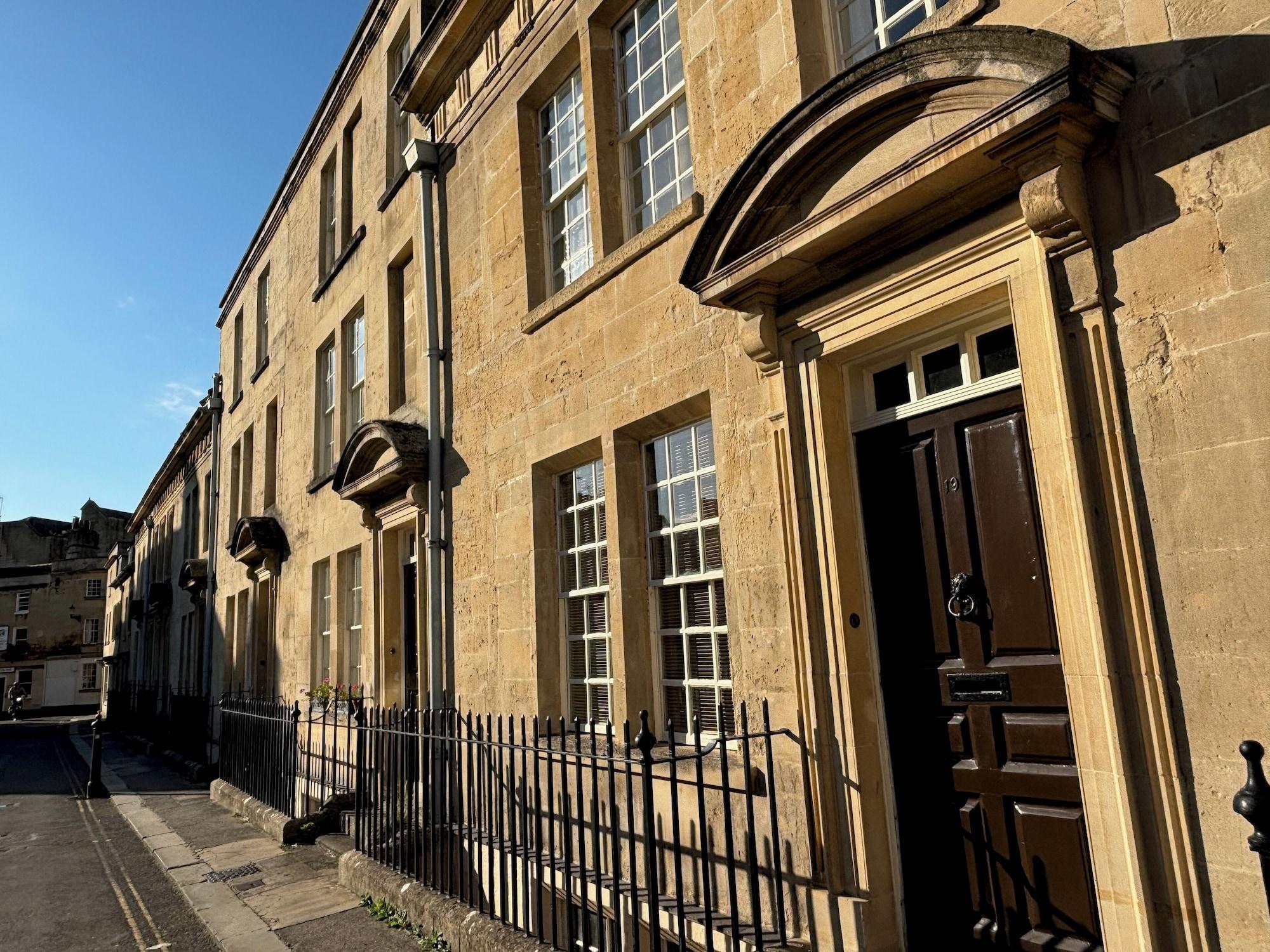 Vista Exterior Princes Street Townhouse