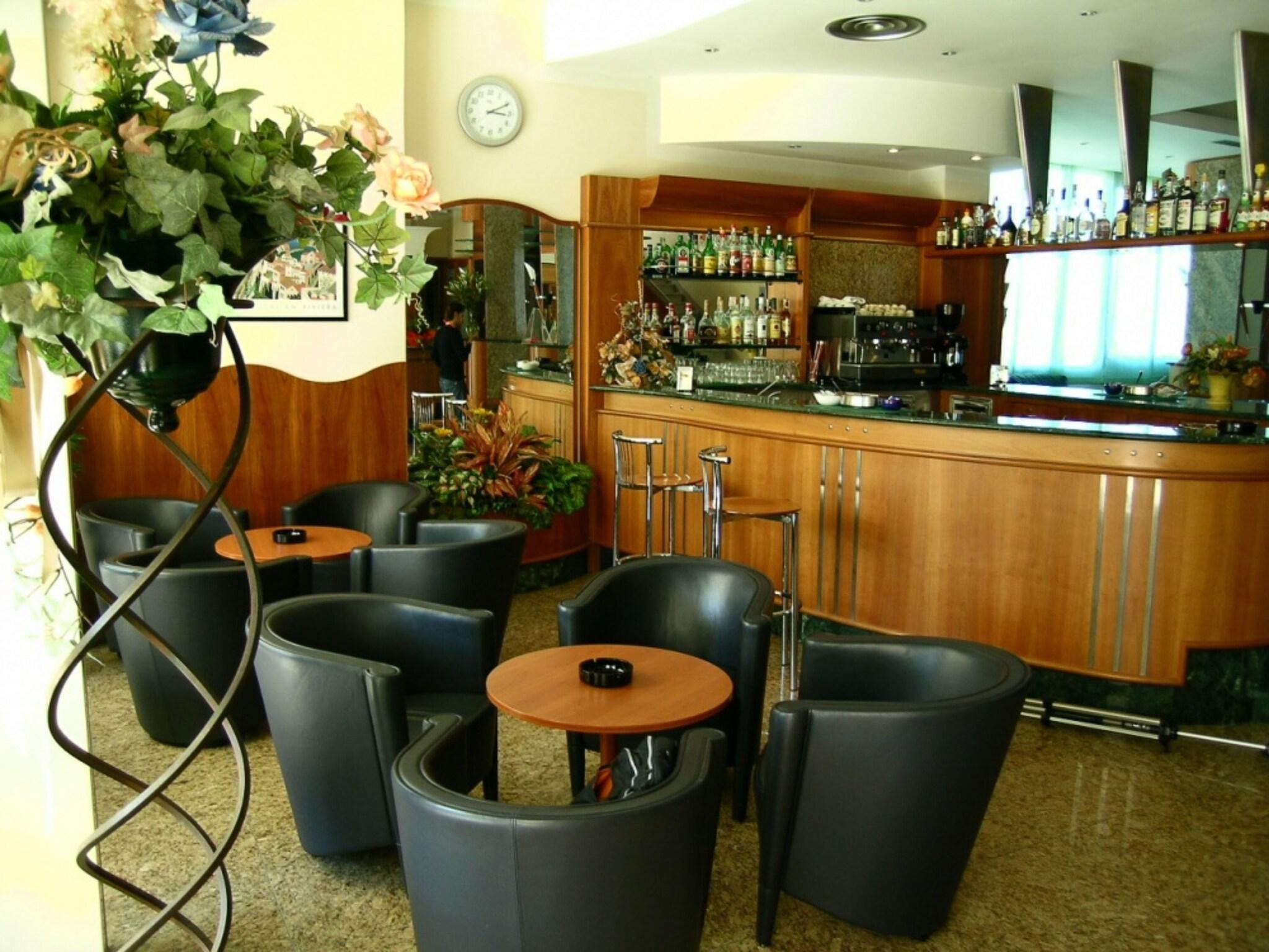 Bar/Salón Hotel Metropole