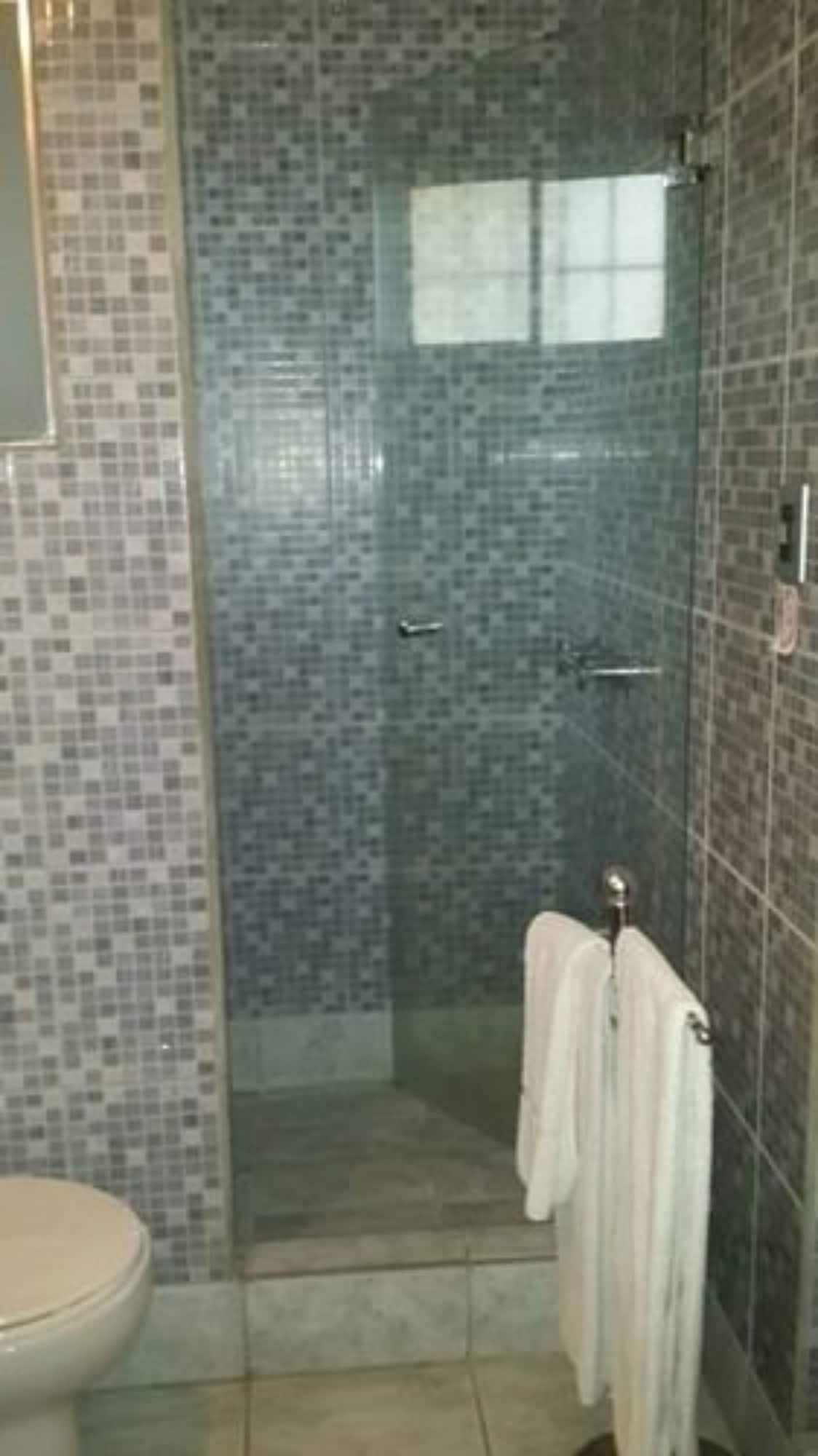 Equipamiento de Habitación Out of Bounds Hotel