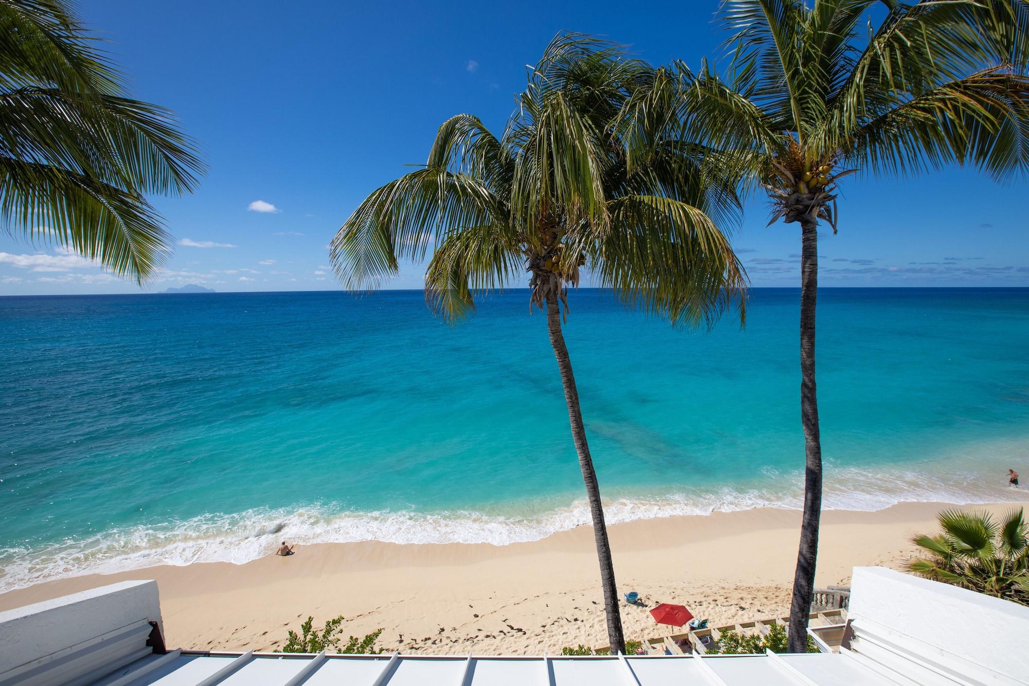 Playa Cupecoy Beach Club