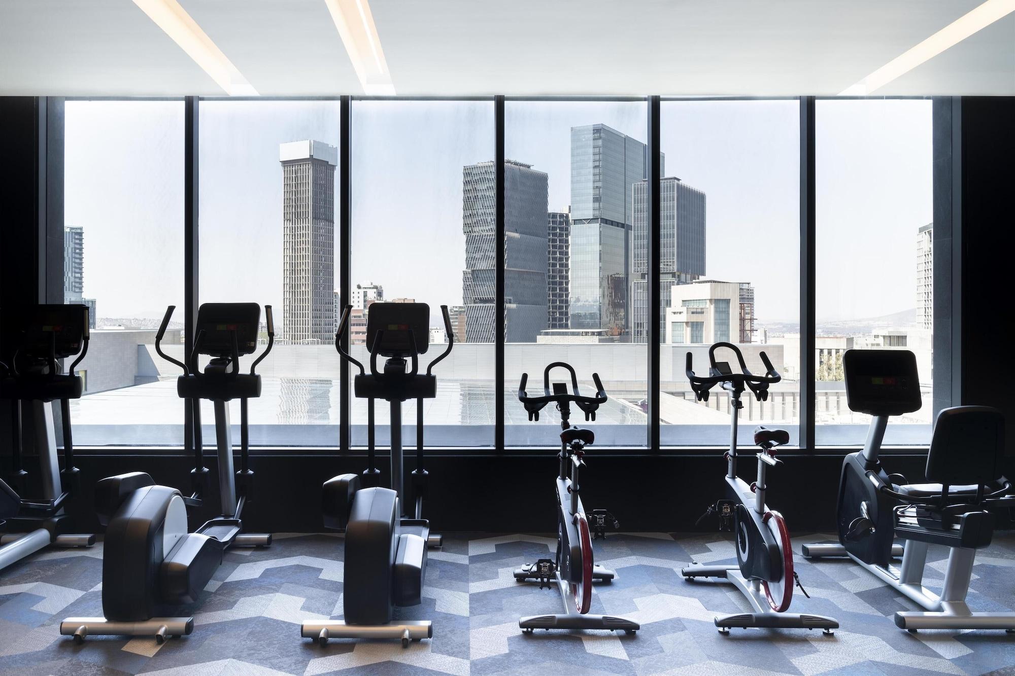 Gimnasio Hilton Guadalajara Midtown