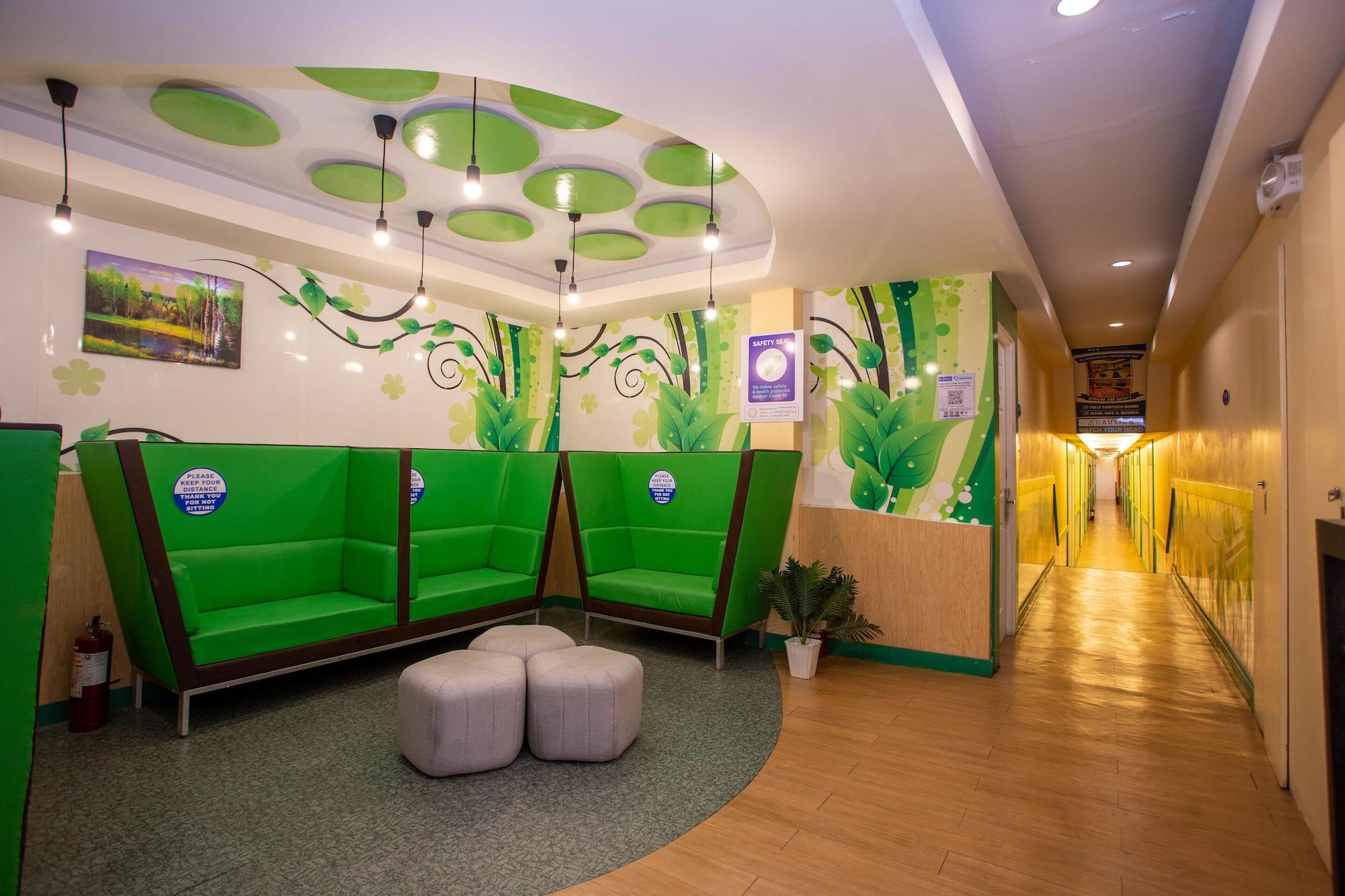 Vista Lobby Hotel DreamWorld Las Pinas