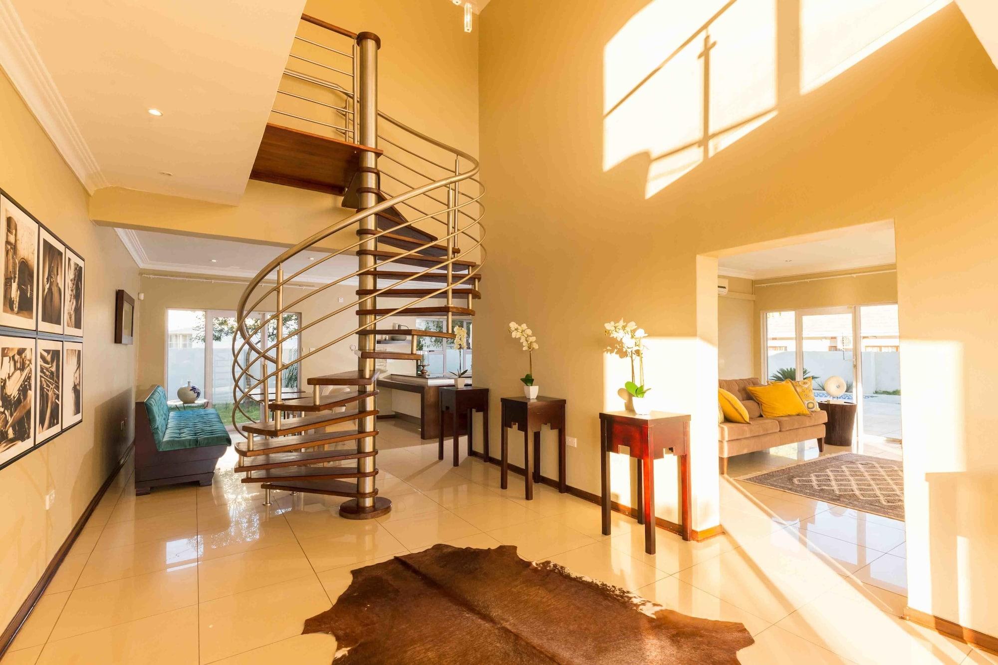 Vista Lobby The Studio Guest House