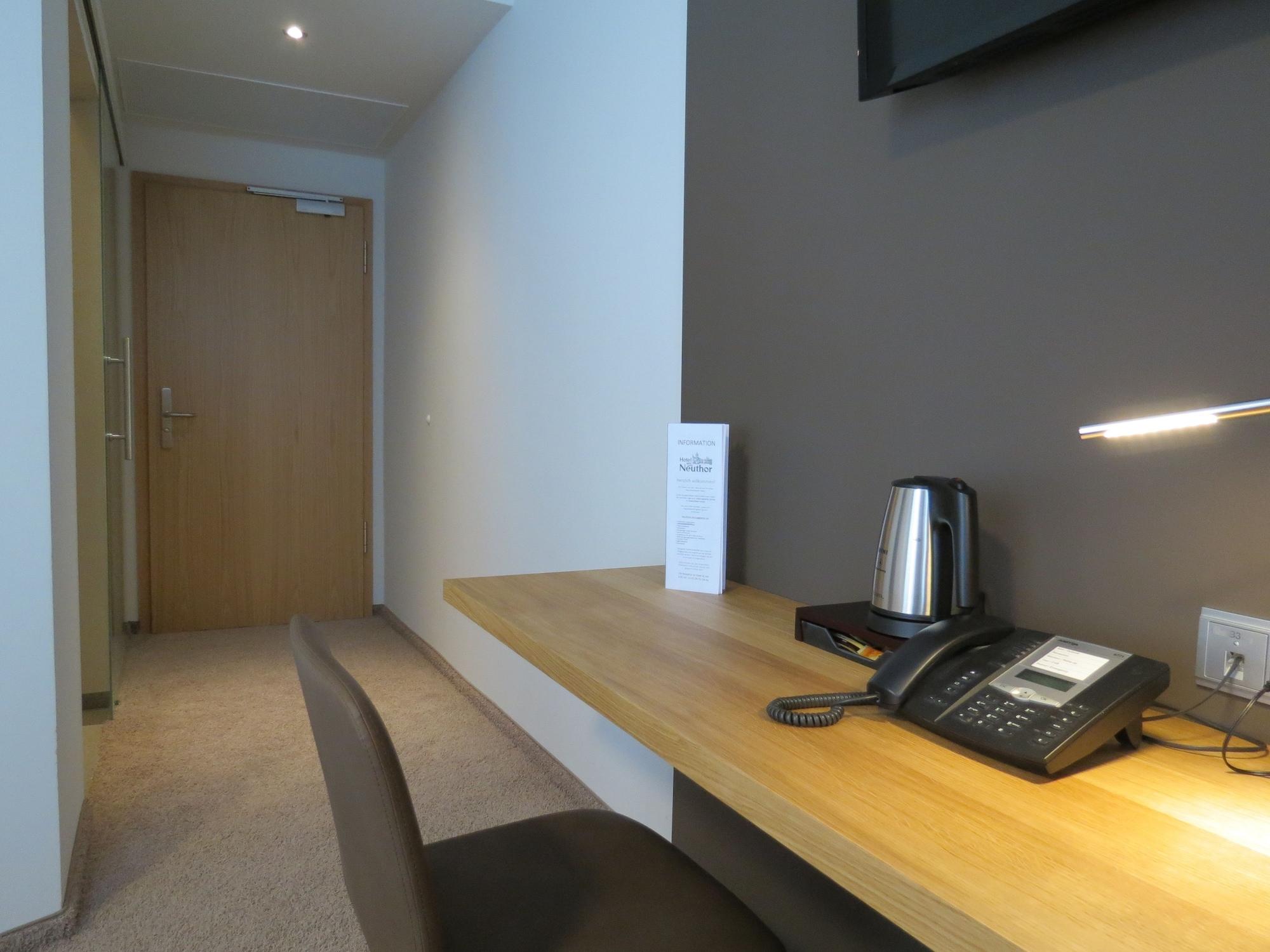 Set de Habitación Hotel Neuthor