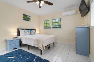 Alquiler Vacacional - Dreamers Getaway - Relaxing unit with large rooms, full kitchen, & fast Wi-Fi