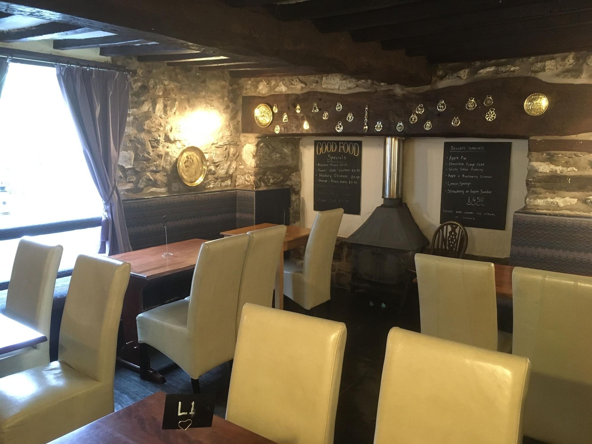 Bar/Salón The New Inn Hotel