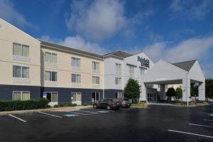 Alojamiento - Fairfield Inn by Marriott Arrowood