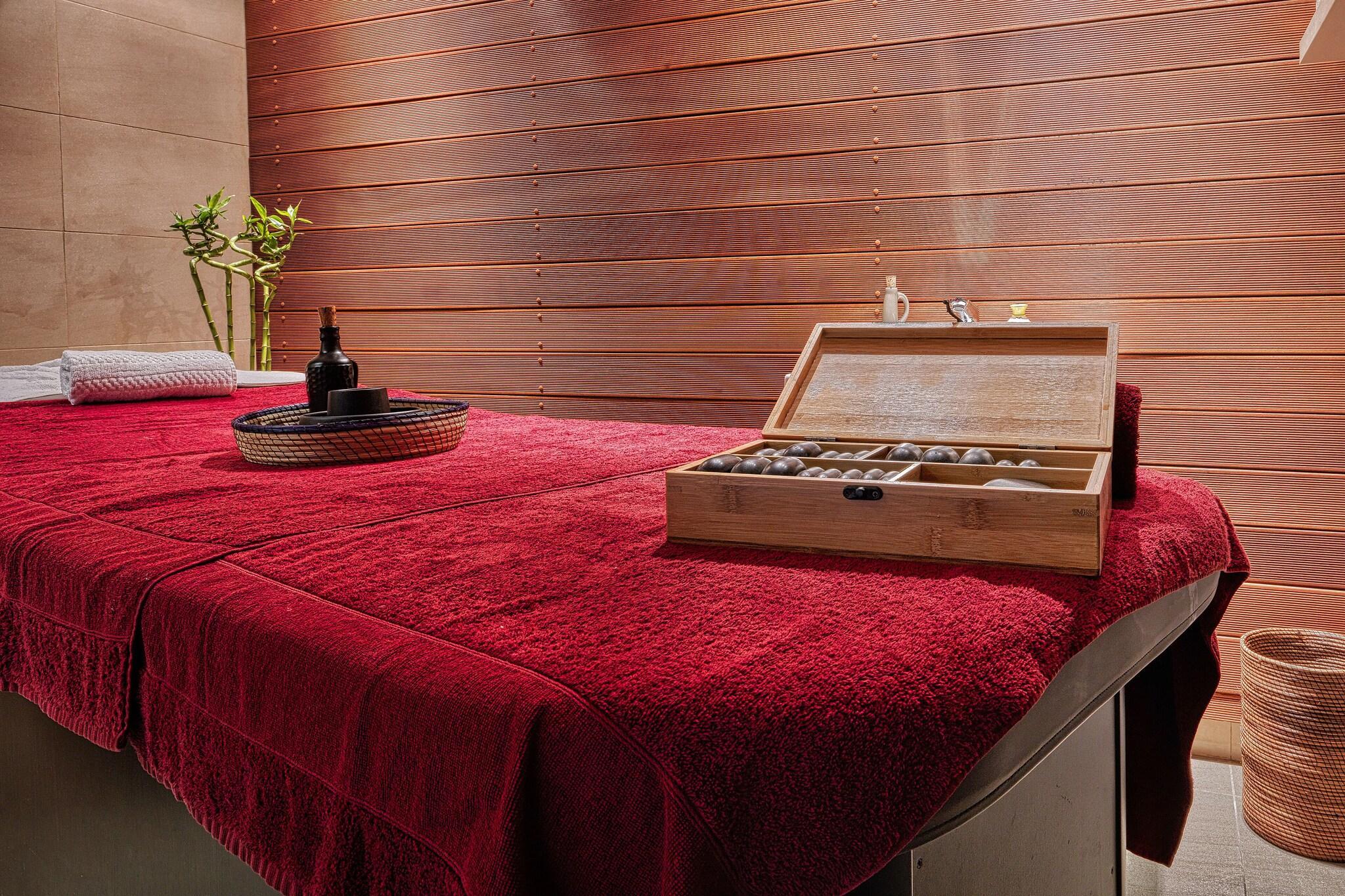 Instalaciones Recreativas ADAM Hotel Suites