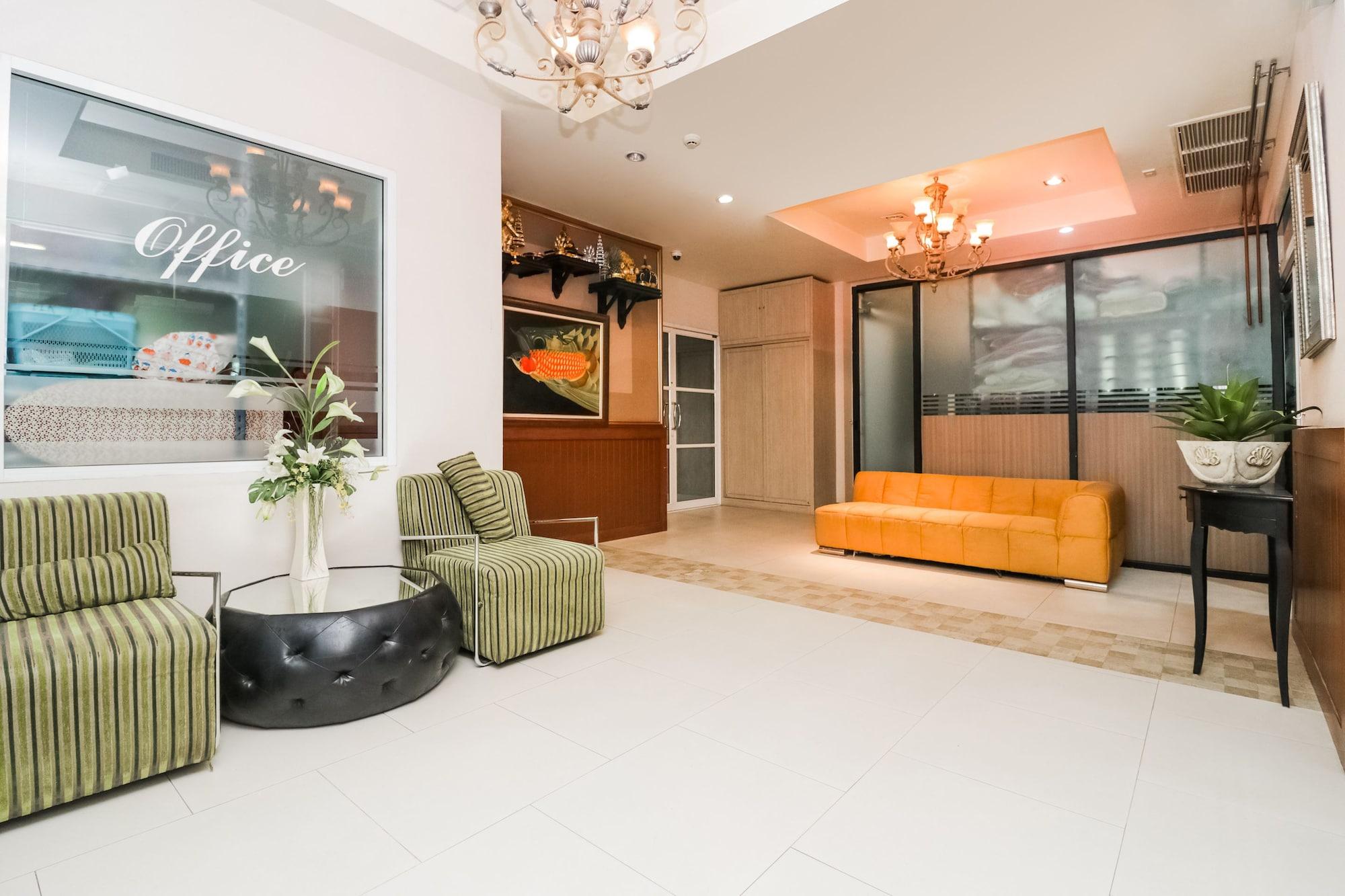 Vista Lobby Greenview Ekkamai 10