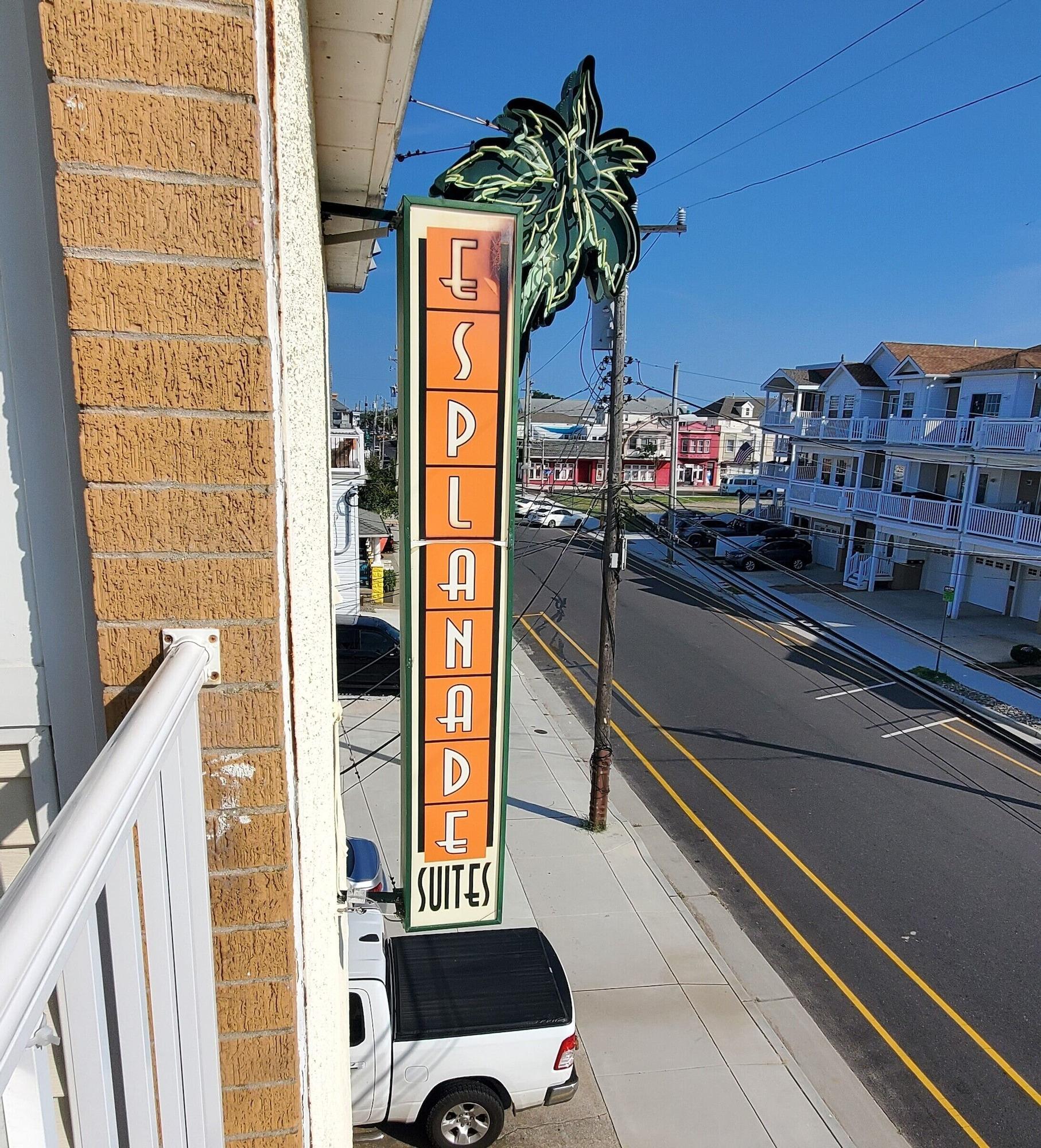 Vista Exterior Esplanade Suites, a Sundance Vacations Property