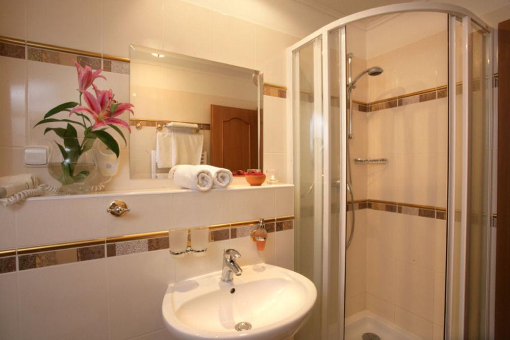 Equipamiento de Habitación Hotel Villa Regent